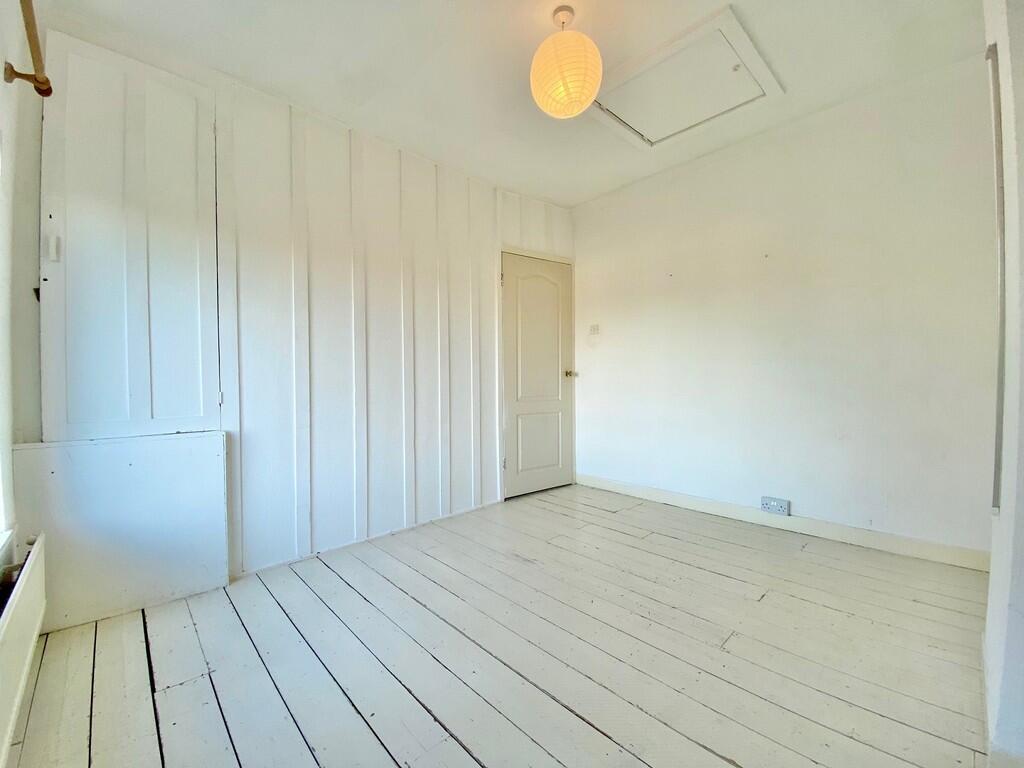 Second bedroom