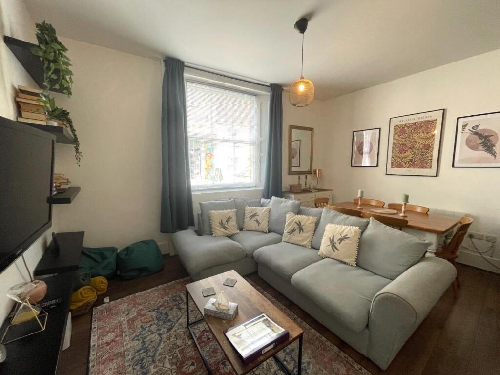 Lounge:Diner Two.JPG