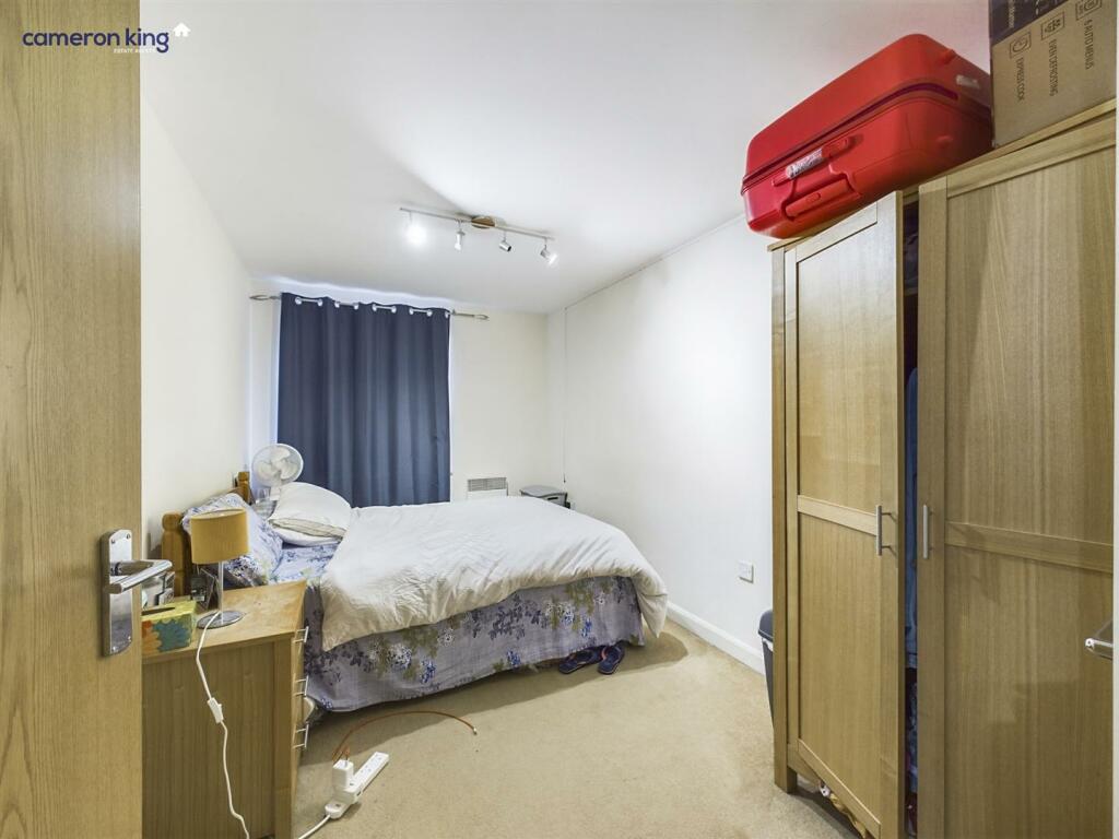 bed 1.JPG