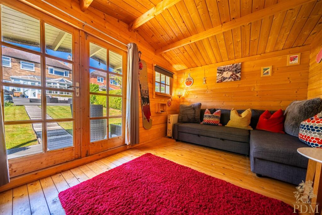 25044-01 Bankfield Drive_041.jpg