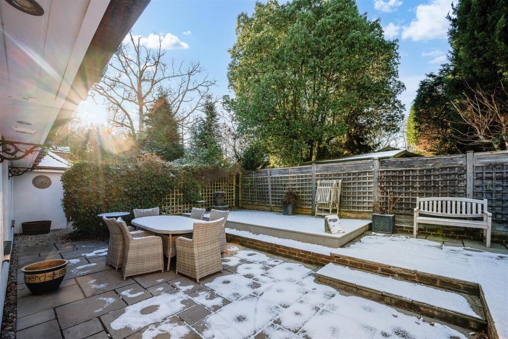 OAK TREE COTTAGE- (17).jpg