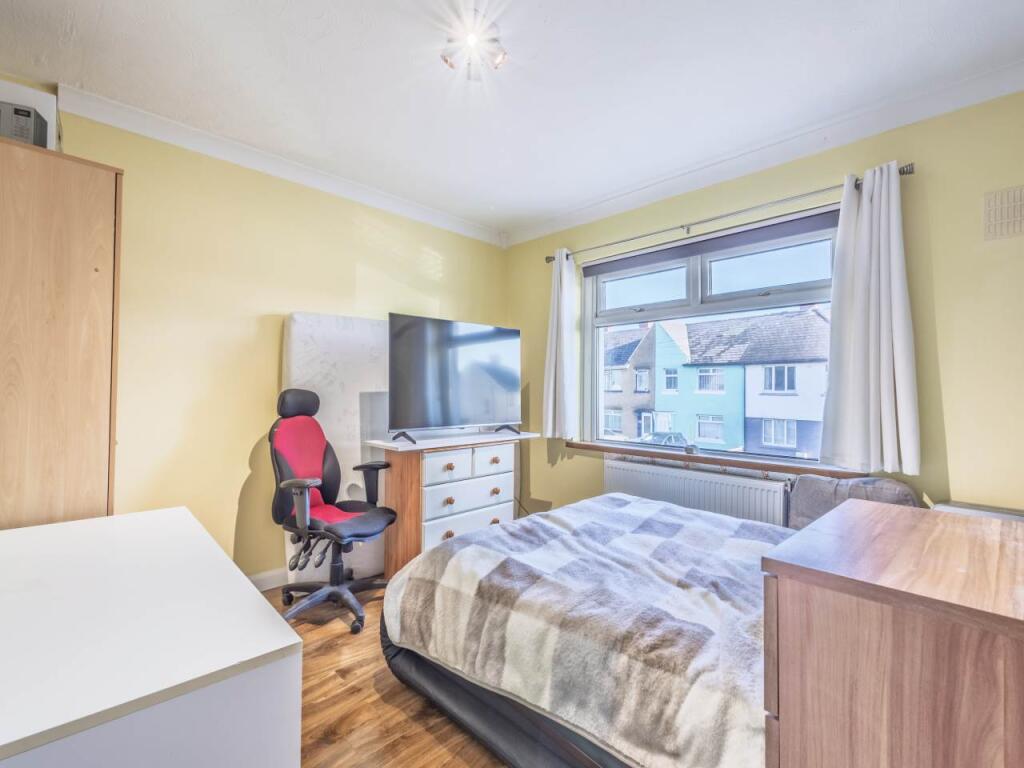 Bed 1