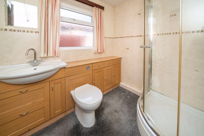 GROUND FLOOR SHOWER ROOM