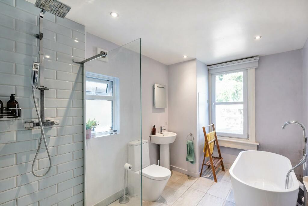 4 Pera Place, Bath BA1 5NX-4.jpg