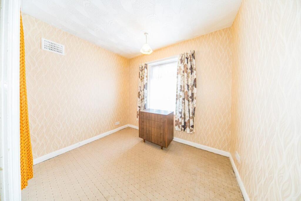 253 Liverpool Road bedroom 3.jpg