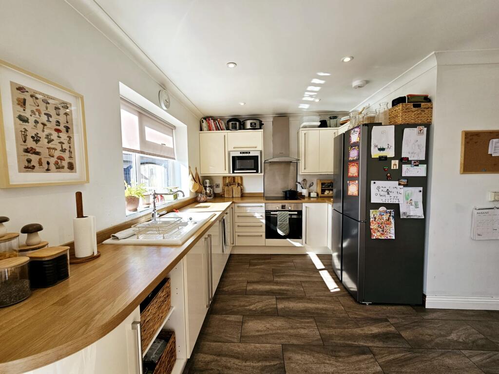 6685d620-3a31-4d13-b8d1-bb5432f5eb18