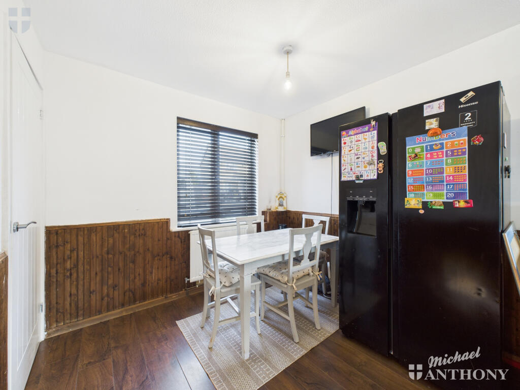 CAM03218G0-PR0807-STILL009