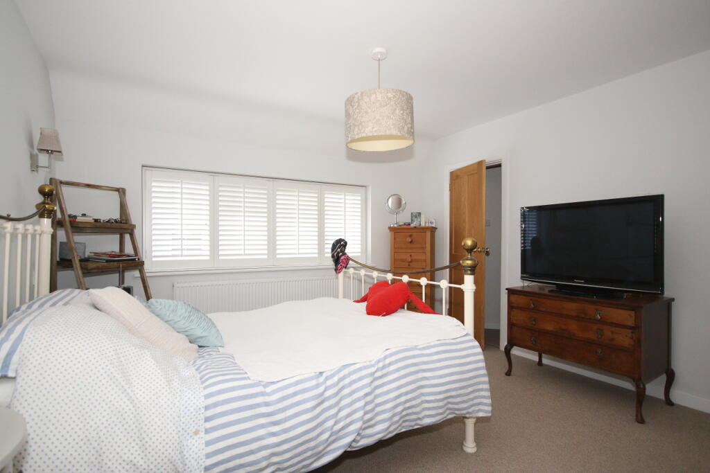 Second bedroom