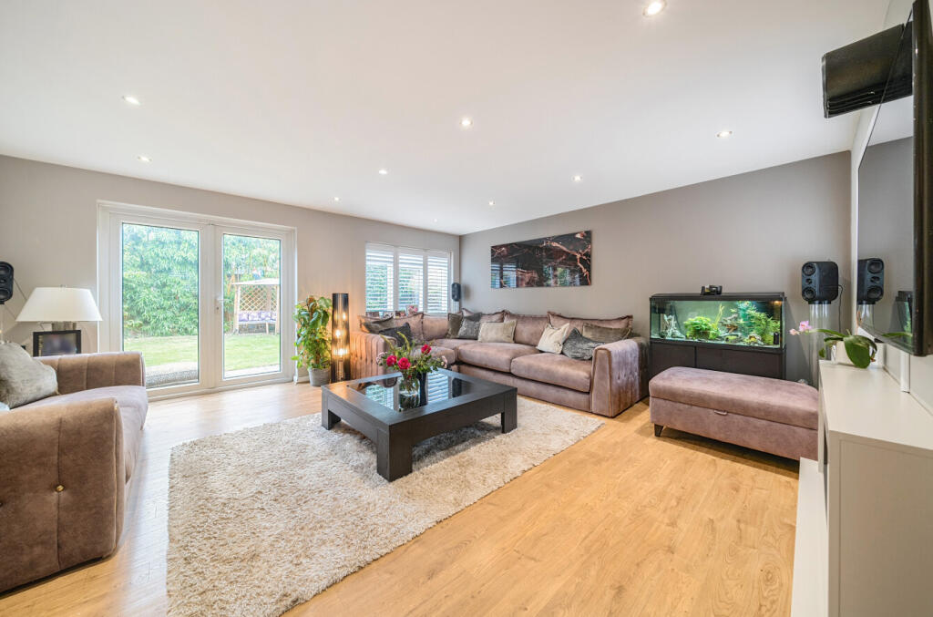 1331965-11-6888ec...