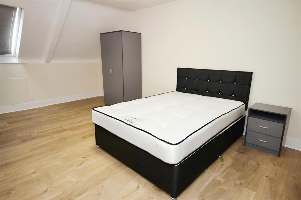 a8770519-Brighton 20grove 2011.jpg
