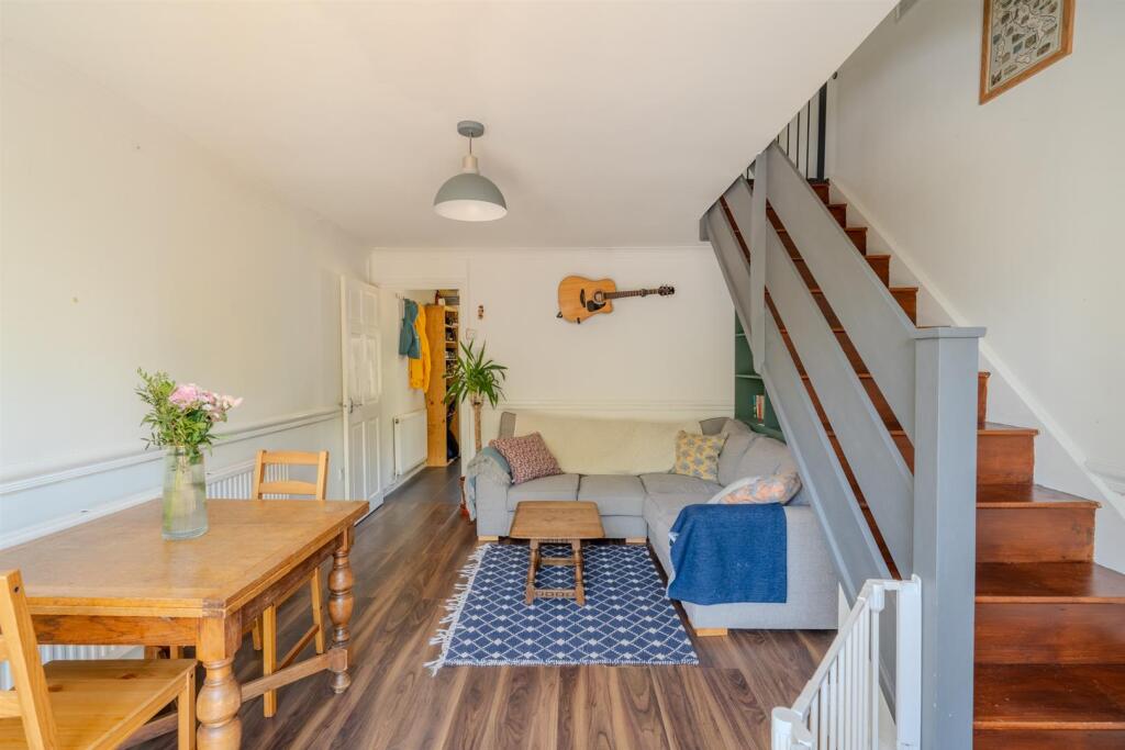 61 Spring Grove-10.jpg