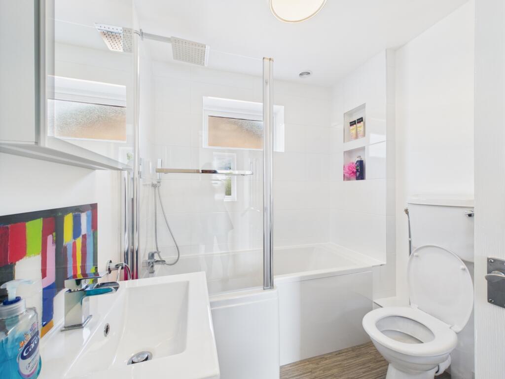 CAM02023G0-PR0155-STILL006