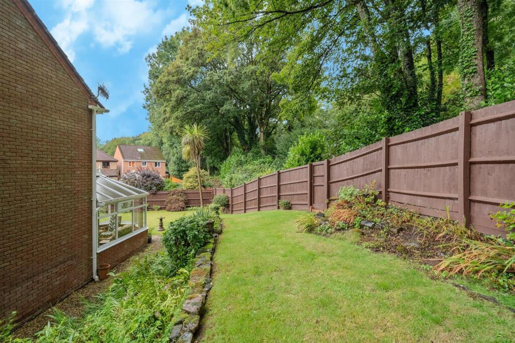 143 Coed Camlas 8.jpg