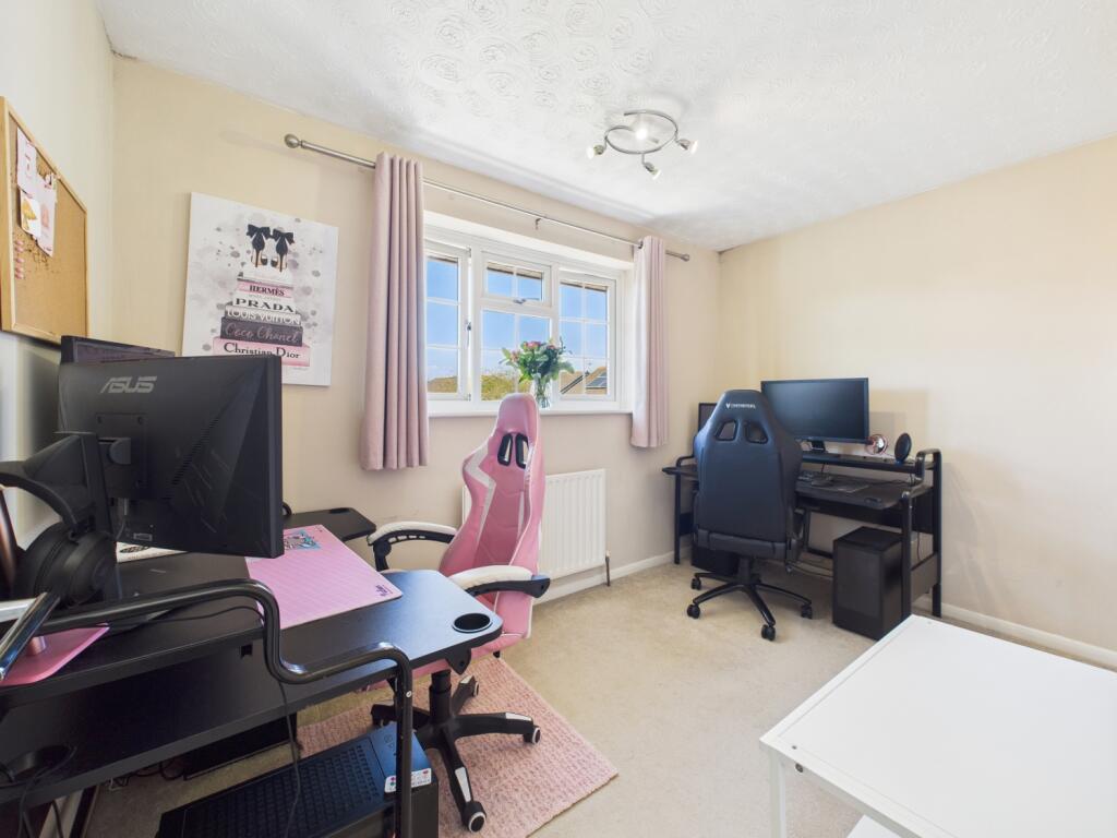 CAM02023G0-PR0156-STILL042