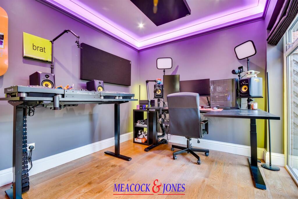 DSC_0361-DSC_0365 copy.jpg