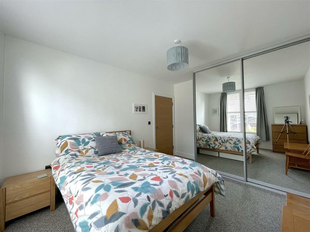 Bedroom One (3).jpeg