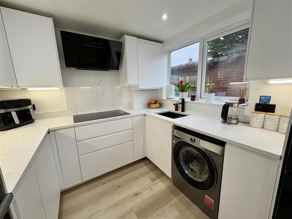 Bramleys Estate Agents - Moorlands Road - Greetlan