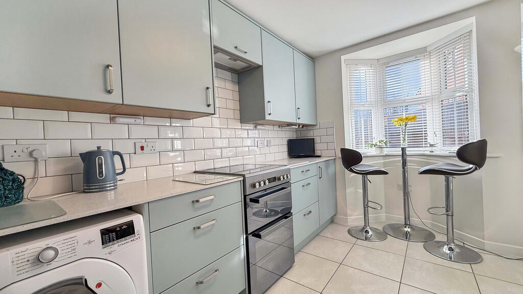 Kitchen/breakfast...