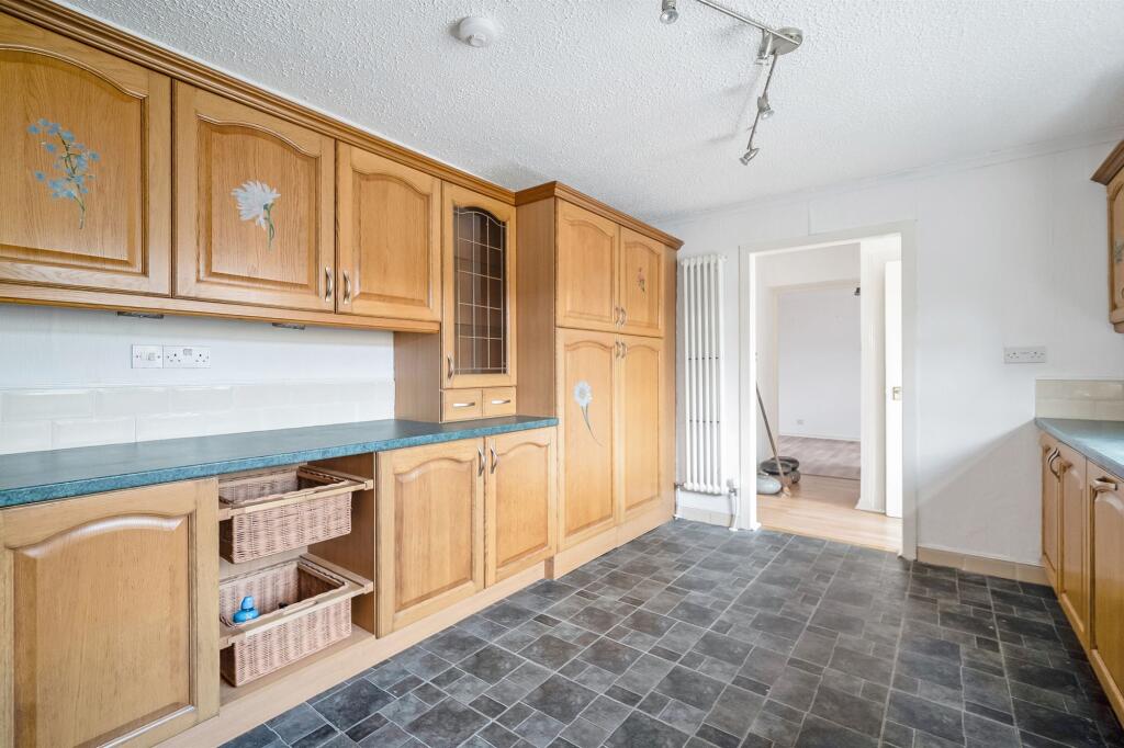 Kitchen.2