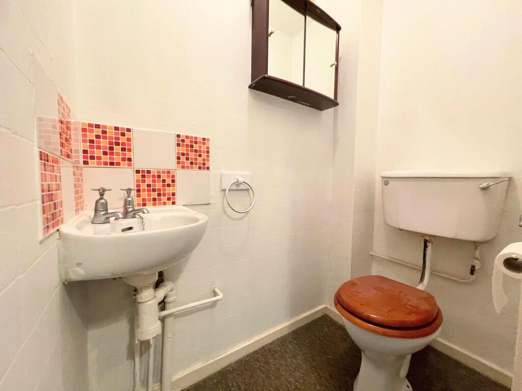 IMG-20250425-WA00...