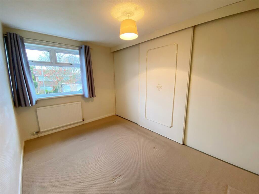Bedroom 1.jpg