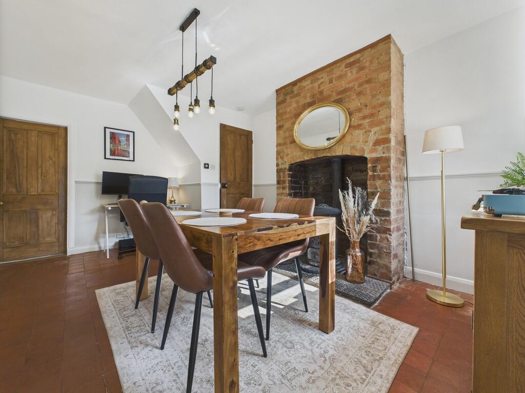 CAM04273G0-PR0170...