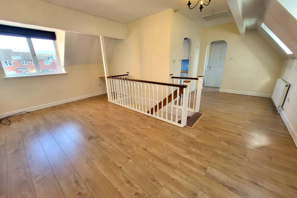 20' Living &amp; Dining 