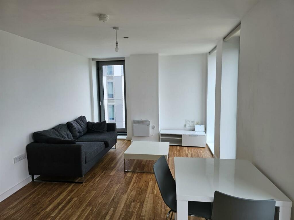 Lounge 2