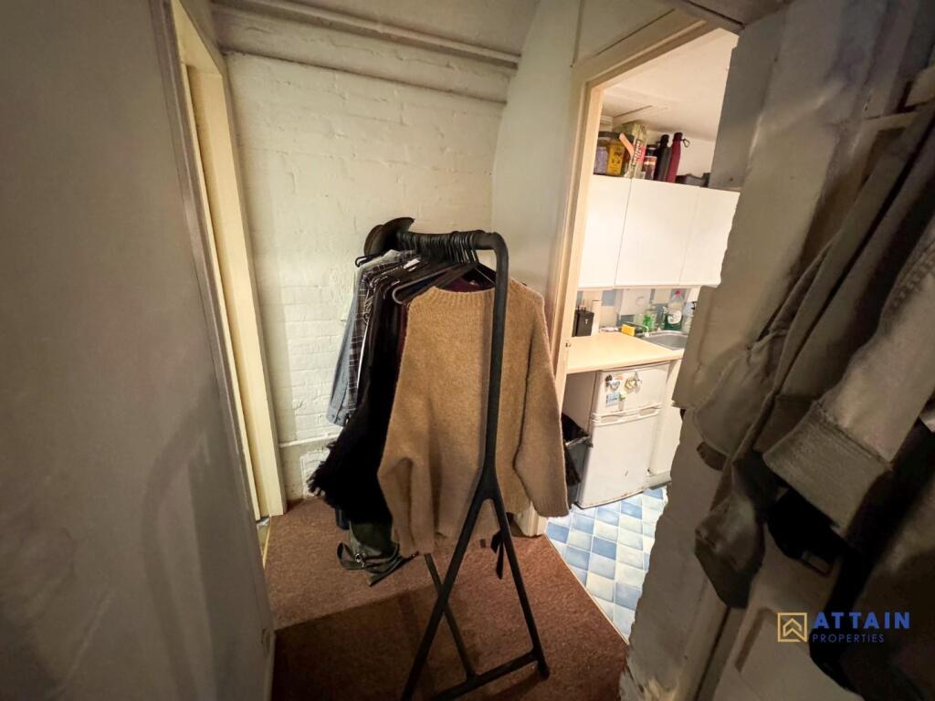 Hall.jpg