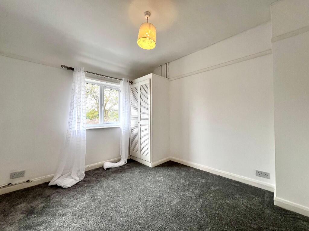 2nd Bedroom