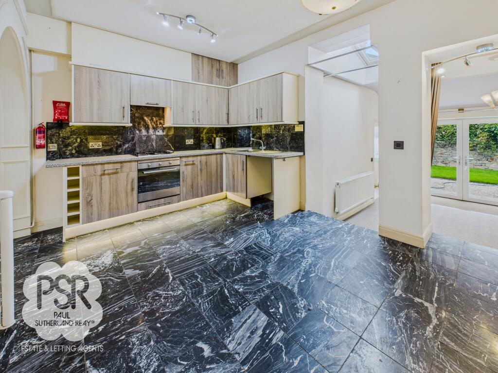 Modern Open-Plan Kitchen Dining Area