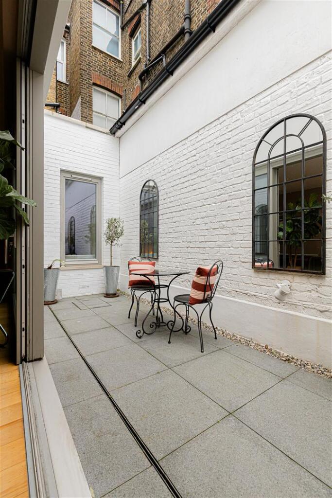 Hillfield Mews (38).jpg