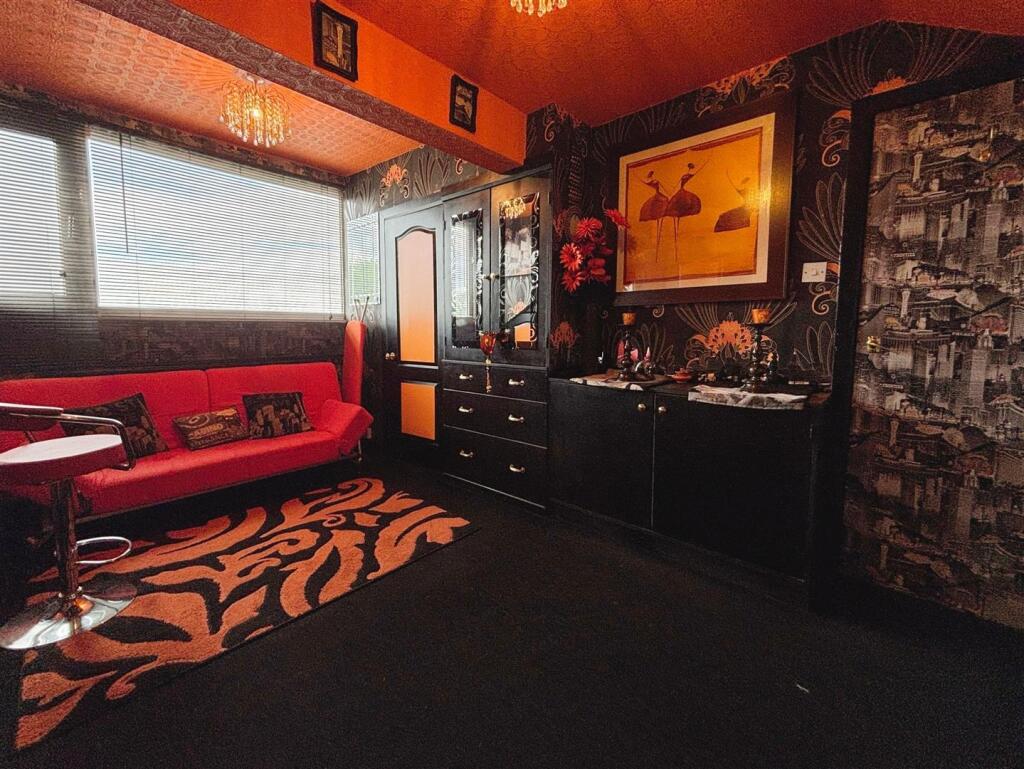 Attic Bedroom (2).jpg