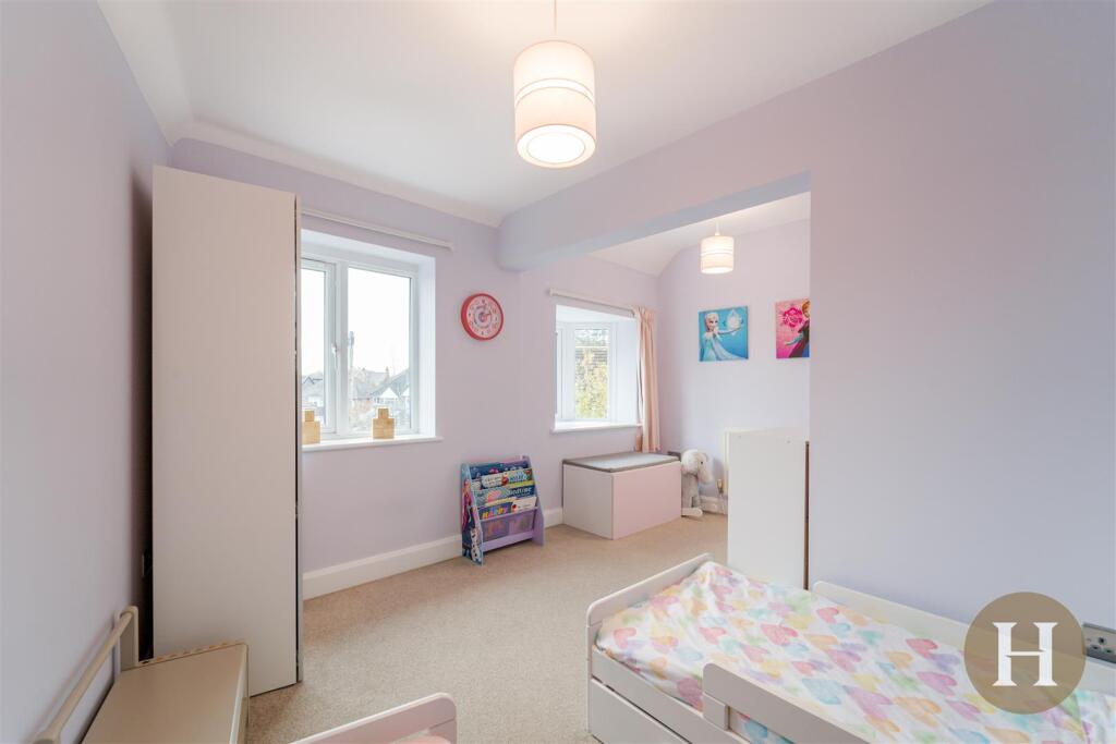 Hadleigh Estate Agents-44.jpg