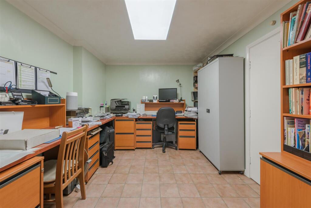 72 Main Street, Netherseal