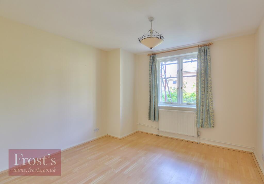 4 Greenwich Court-10