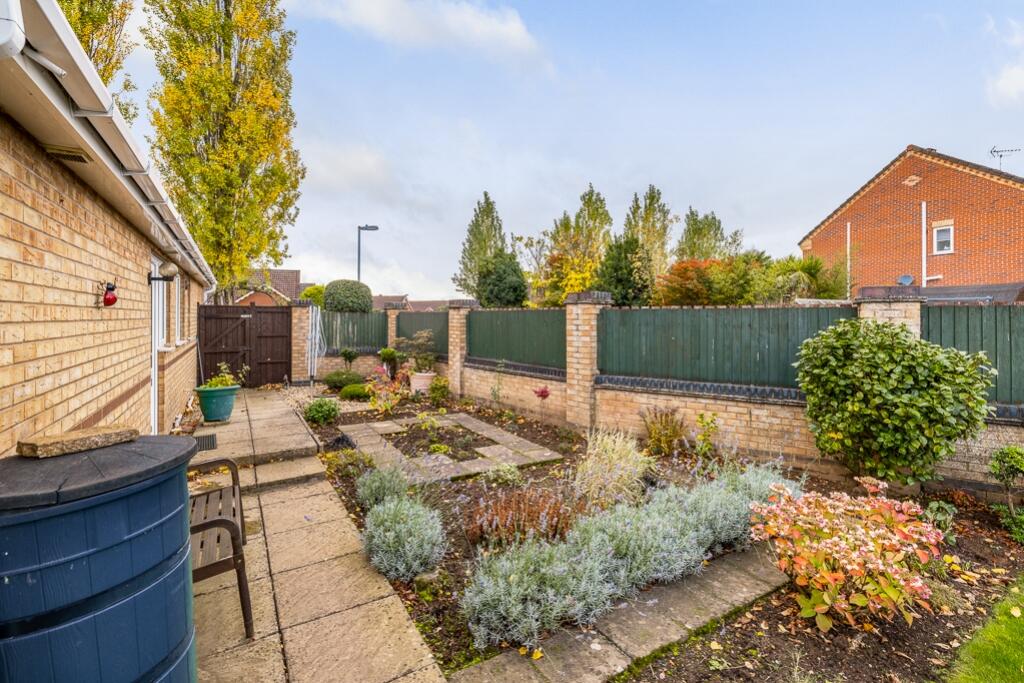 20 Balmoral Way (Holbeach)-9