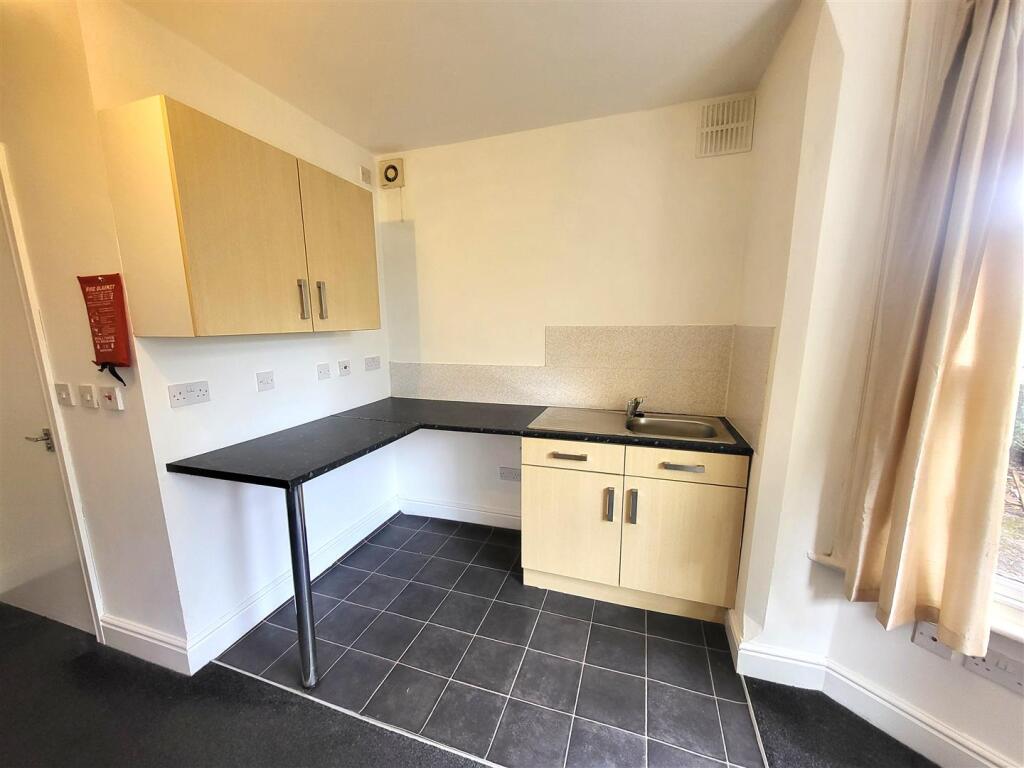 Kitchenette Area