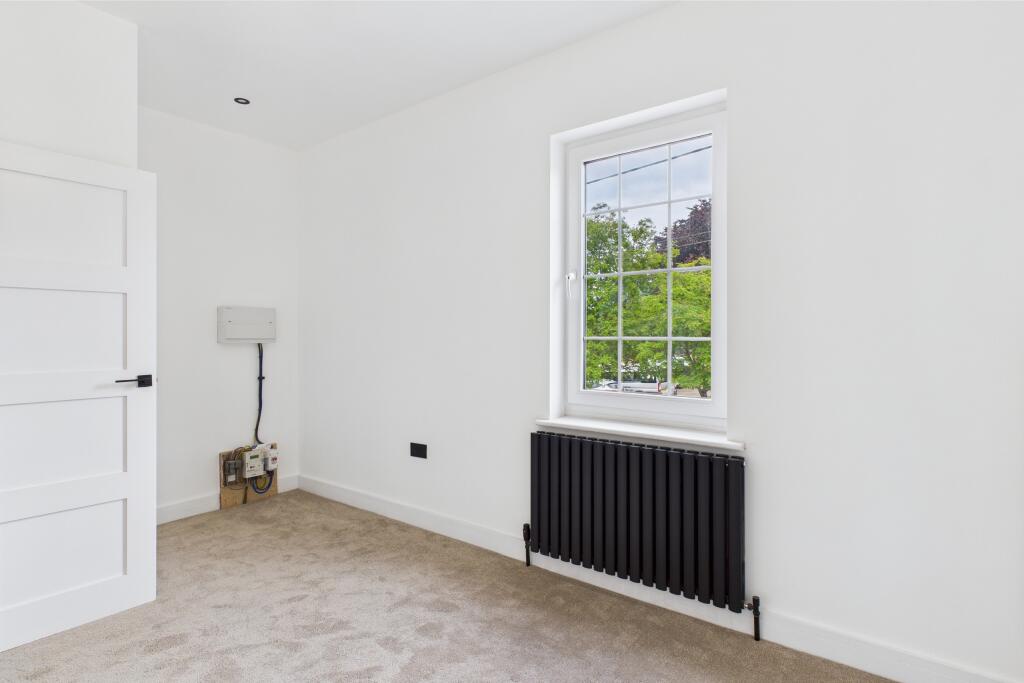 CAM05454G0-PR0004-STILL001