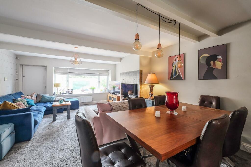 Living/Dining Room
