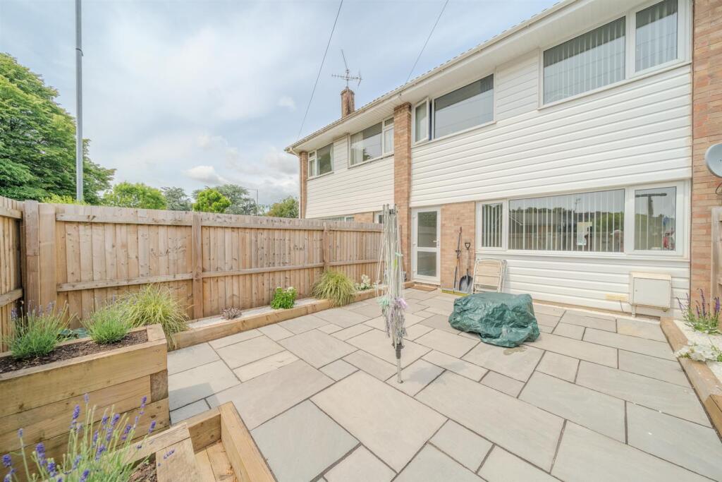 2 Stokes Drive-17.jpg