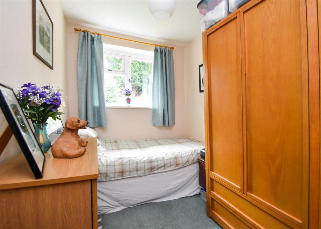 11 Quendale - Bedroom 2.jpg