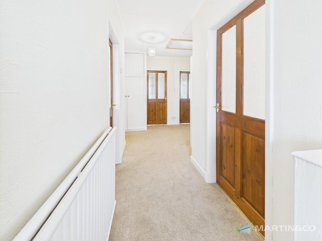 CAM02318G0-PR0490...