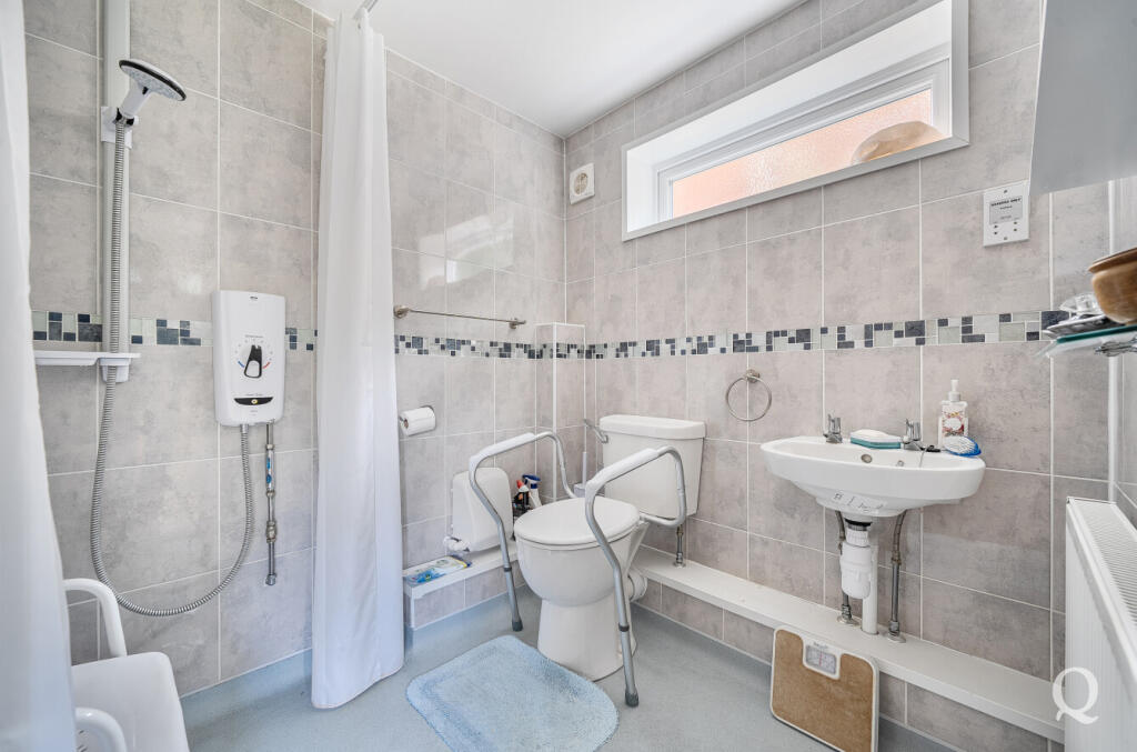 042b4b3a-0b48-44a...