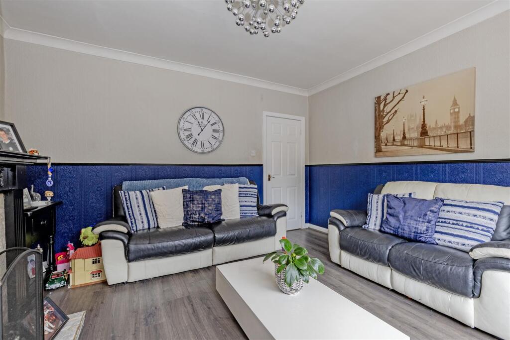Reception Room-2.jpg