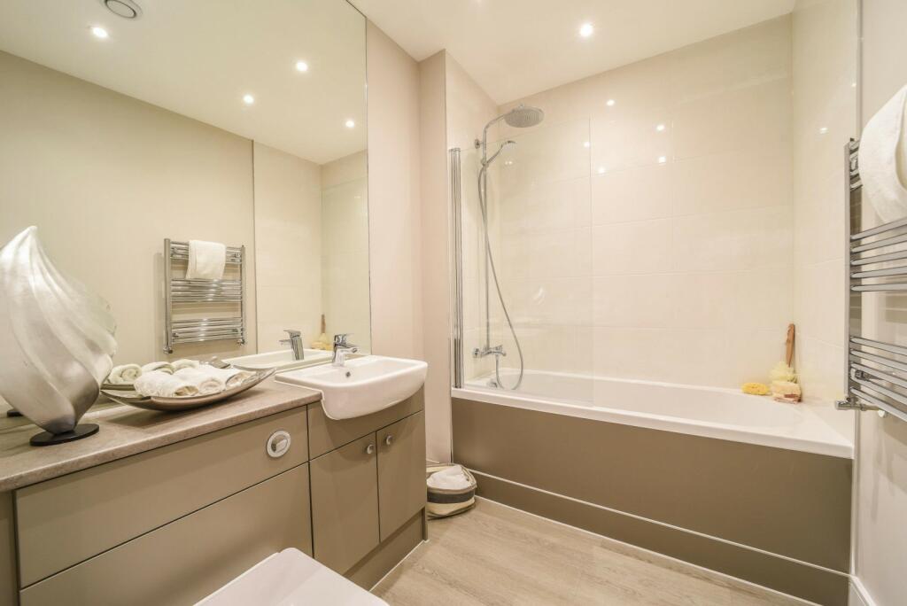 Main Bathroom