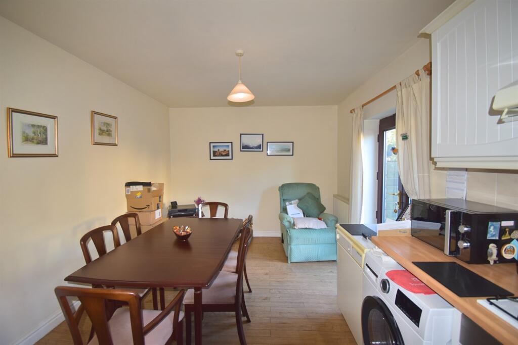 Fitted Dining Kitche