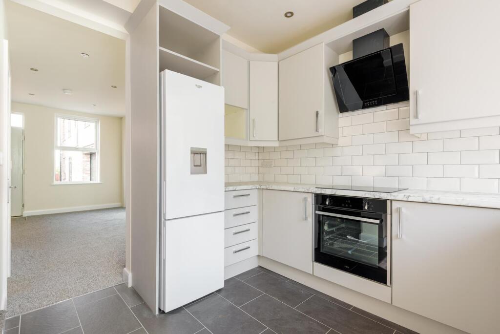 Kitchen 3.jpg