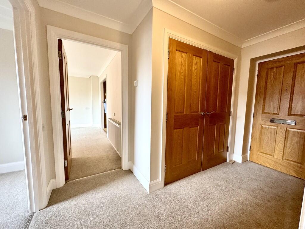 5 Elmtree lodge h...