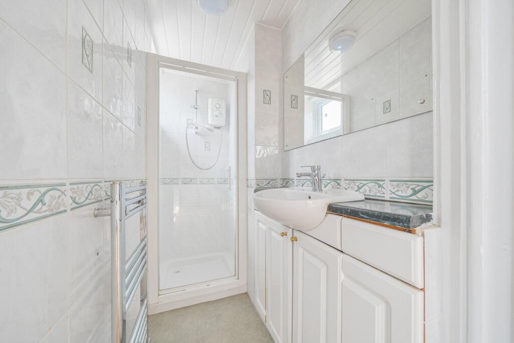 En-Suite Shower